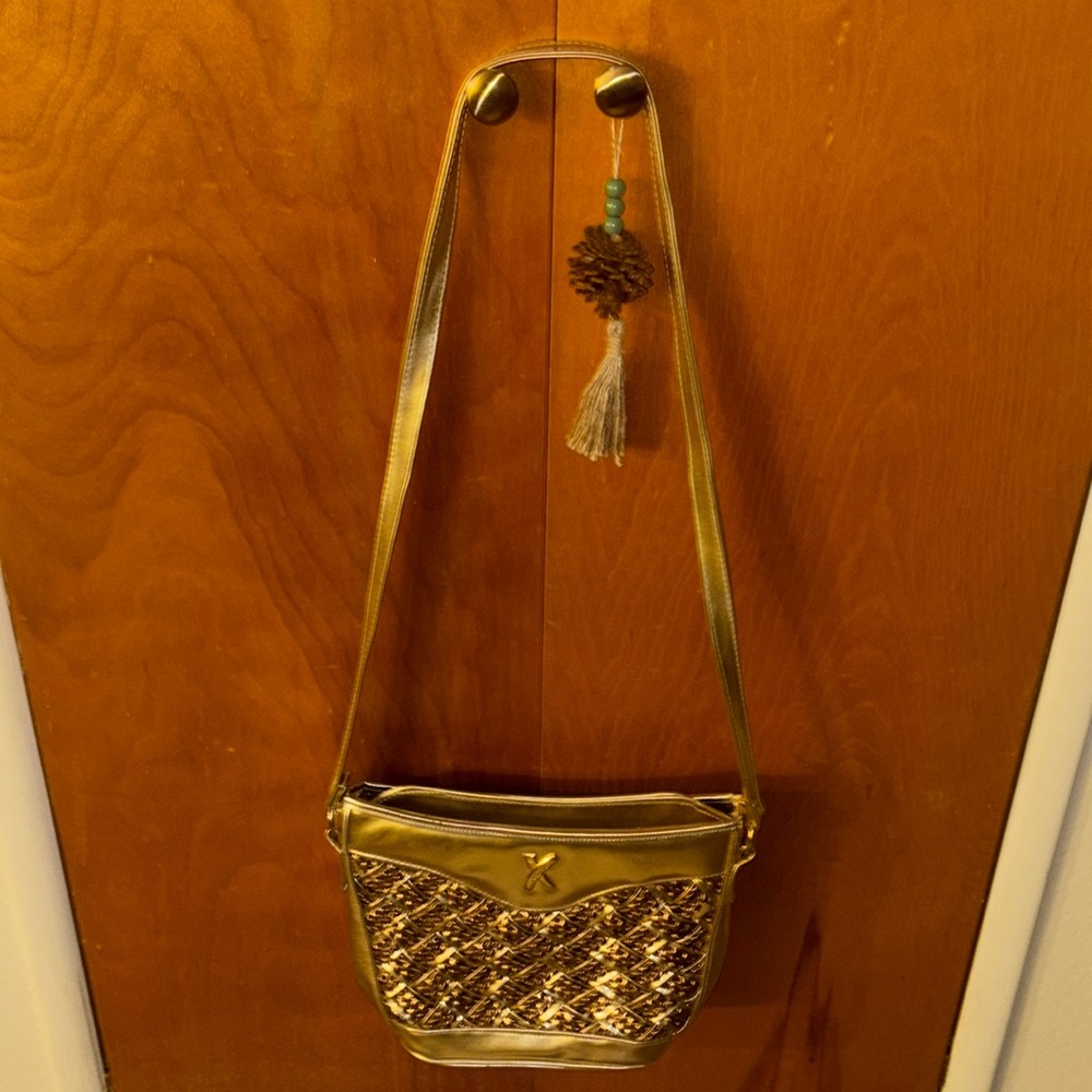 By Roma Gold Vintage Purse